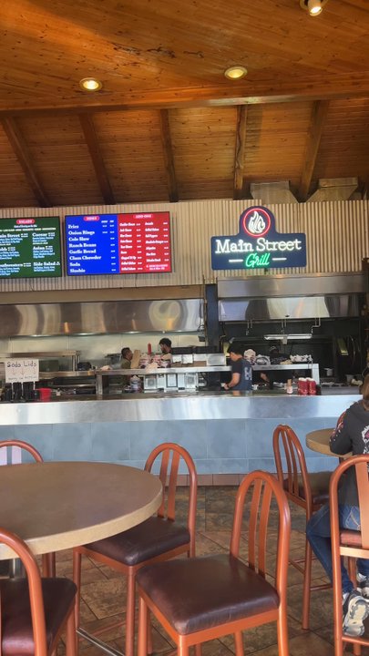 Main Street Grill - Indoor vibe - Barbeque Near Me - Cambria, California