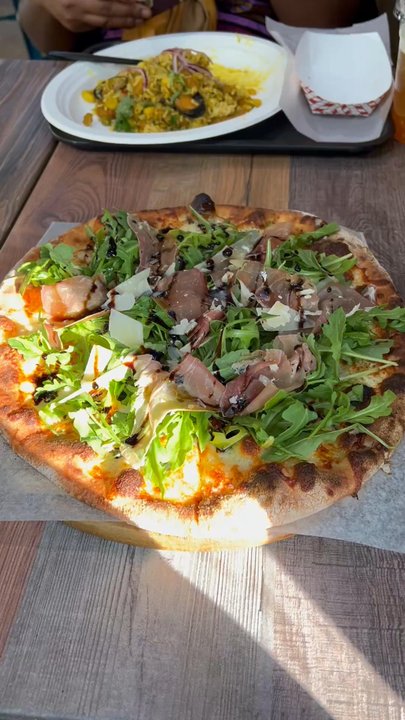 Market Pizza - Pizza Near Me - New Hope, Pennsylvania