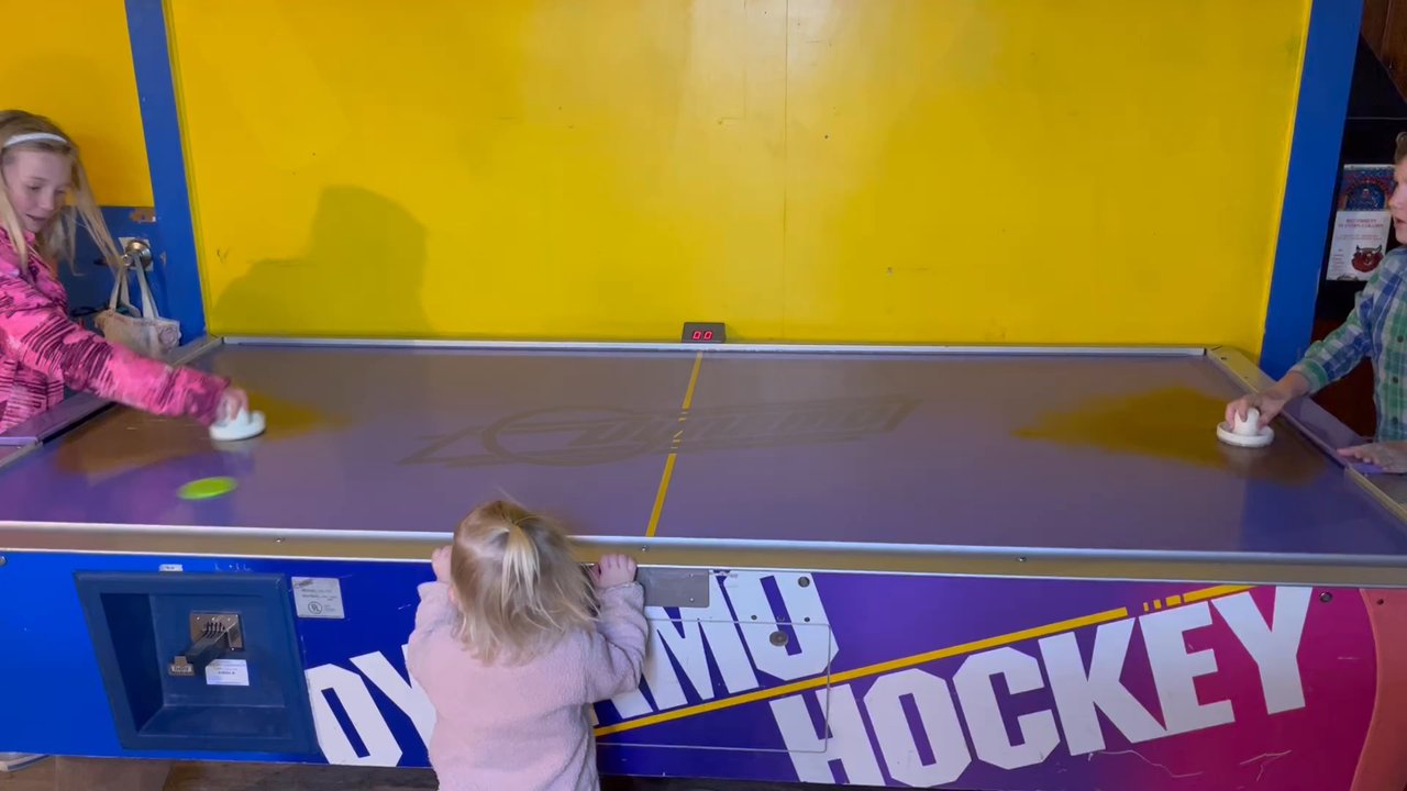 Moon Arcade - Air hockey. - Arcades Near Me - Filer, Idaho