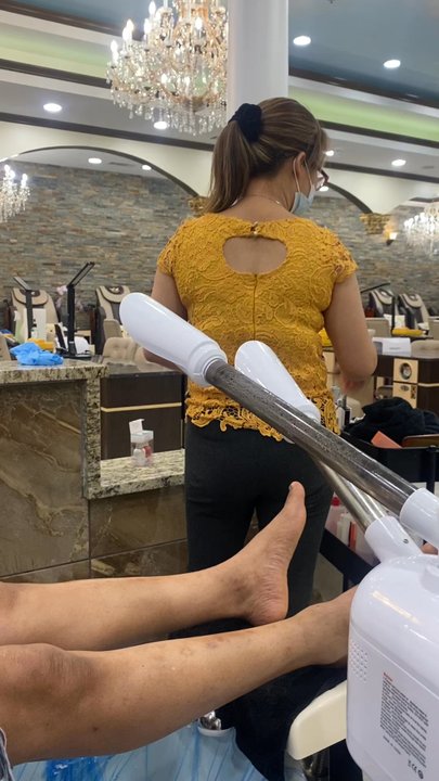 Centerville Nails - Bad job on mani, he had to clean his own nail. - Nail Salons Near Me - Lancaster, Pennsylvania
