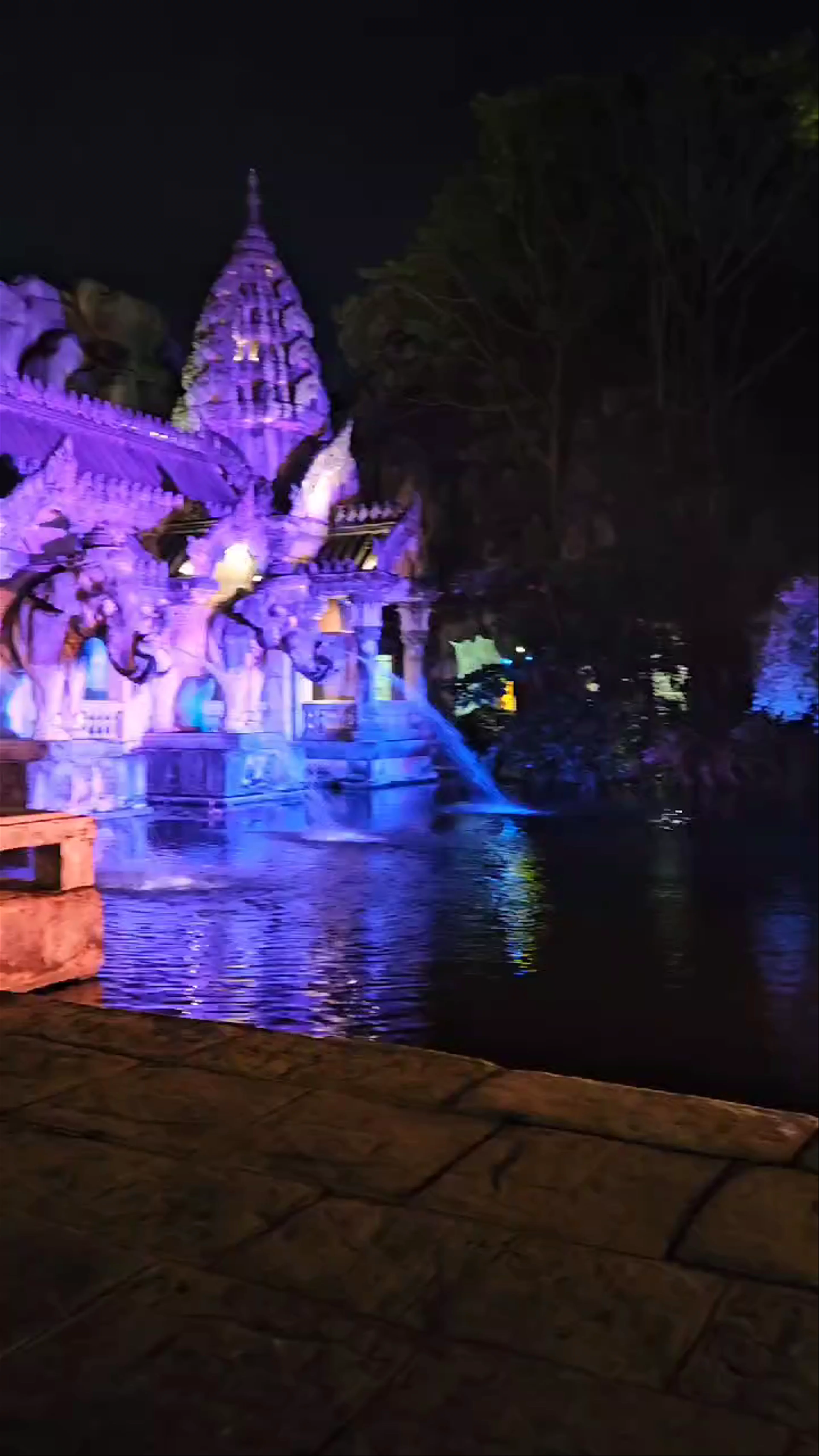 Phuket FantaSea, Benjarong Showroom