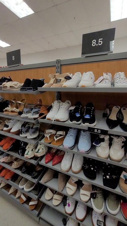 TJ Maxx - Department Stores Near Me - Granby, Connecticut