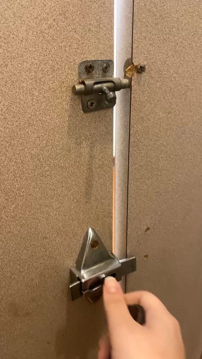 Mesquite Diner II - The door opened both ways, yet had no way to lock. Had to hold it closed with my foot to make sure no one would come and try to open it. - Diners Near Me - Mesquite, Texas