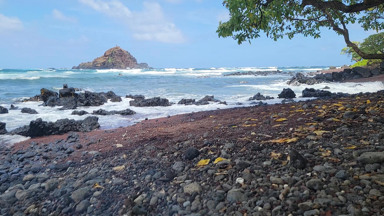 Koki Beach - Beaches Near Me - Maui, Hawaii