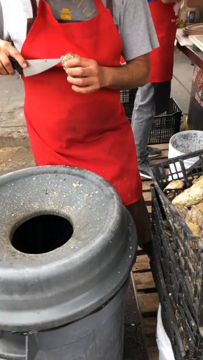 El Güero Mariscos - Prepping the oysters :p - Seafood Near Me - Ensenada, BCN