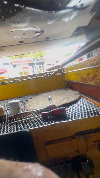Jiffy Lube - Loose plug! - Auto Repair Near Me - Aiea, Hawaii