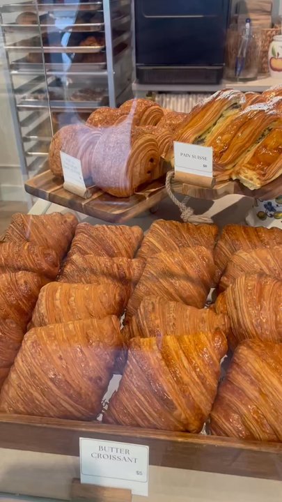 Chez Nous - Cafes Near Me - Vancouver, British Columbia
