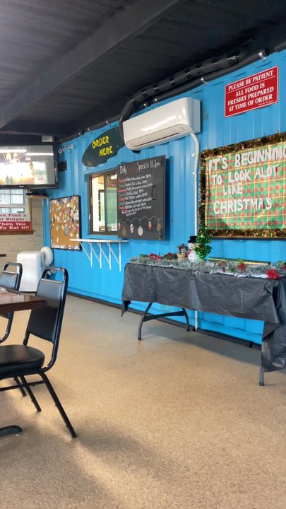 Lake Houston Bbq Grill - Bars Near Me - Huffman, Texas