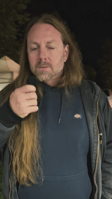 DivokejBill