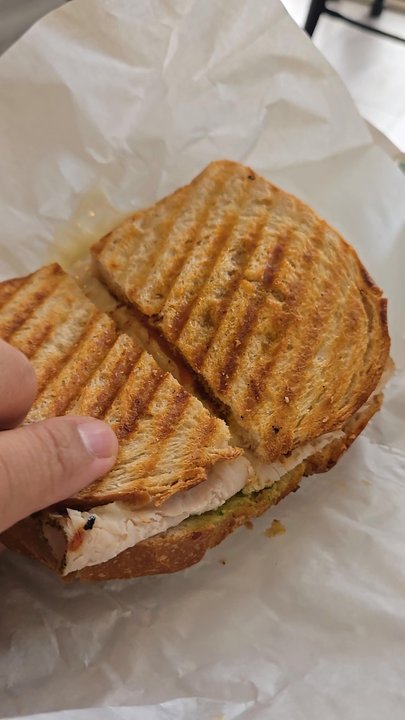Conversations - Cheese pull - Cafes Near Me - Honolulu, Hawaii