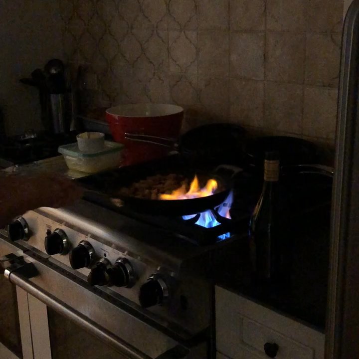 Inn On Randolph - Flambé Love - Bed & Breakfast Near Me - Napa, California