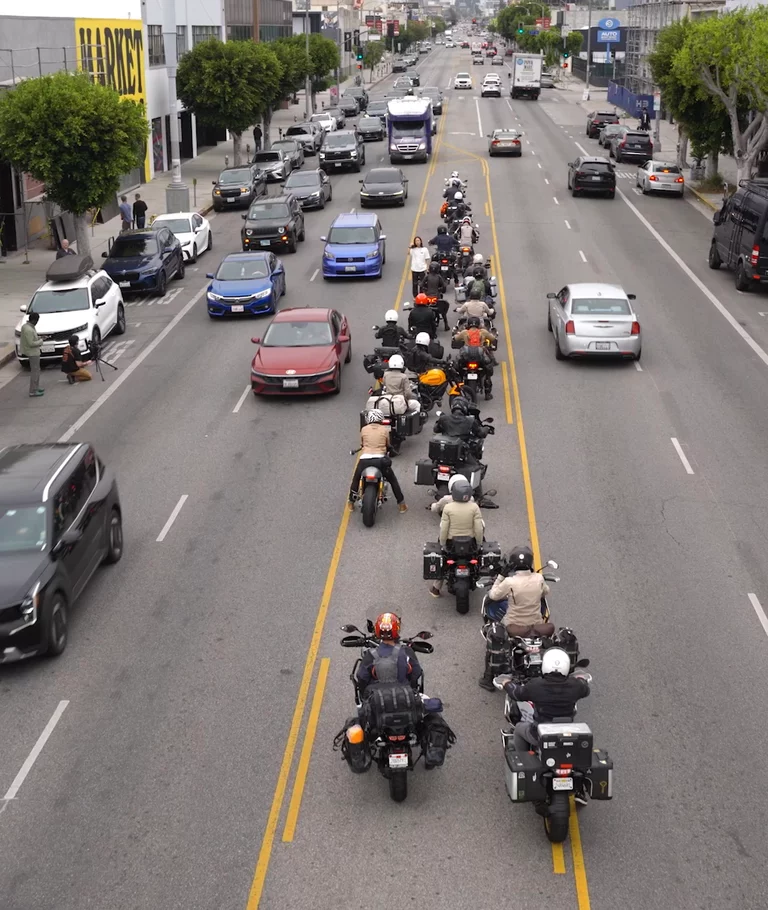 Video of motorcyclists taking off from middle of street in Los Angeles heading to Joshua Tree