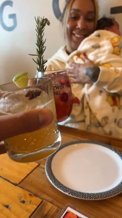 Rolling Oven - Classic cocktail boomerang for the gram - Food Trucks Near Me - Lexington, Kentucky