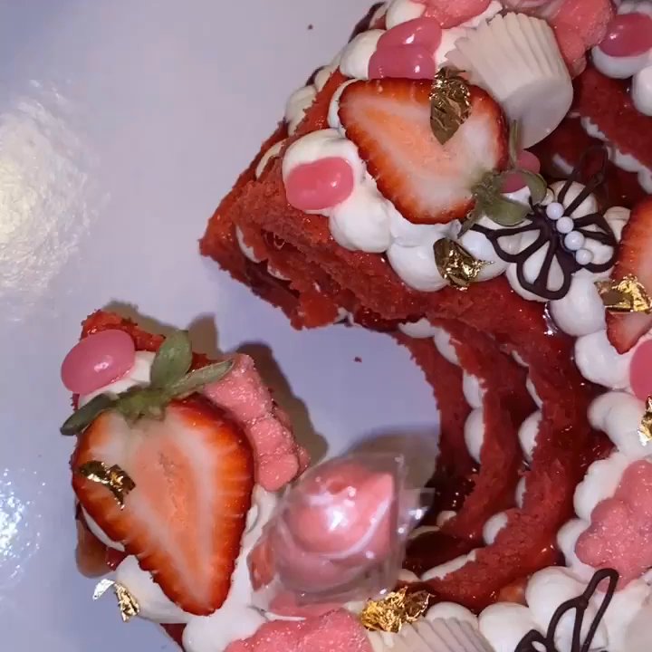 K Baking Co - Obsessed - Desserts Near Me