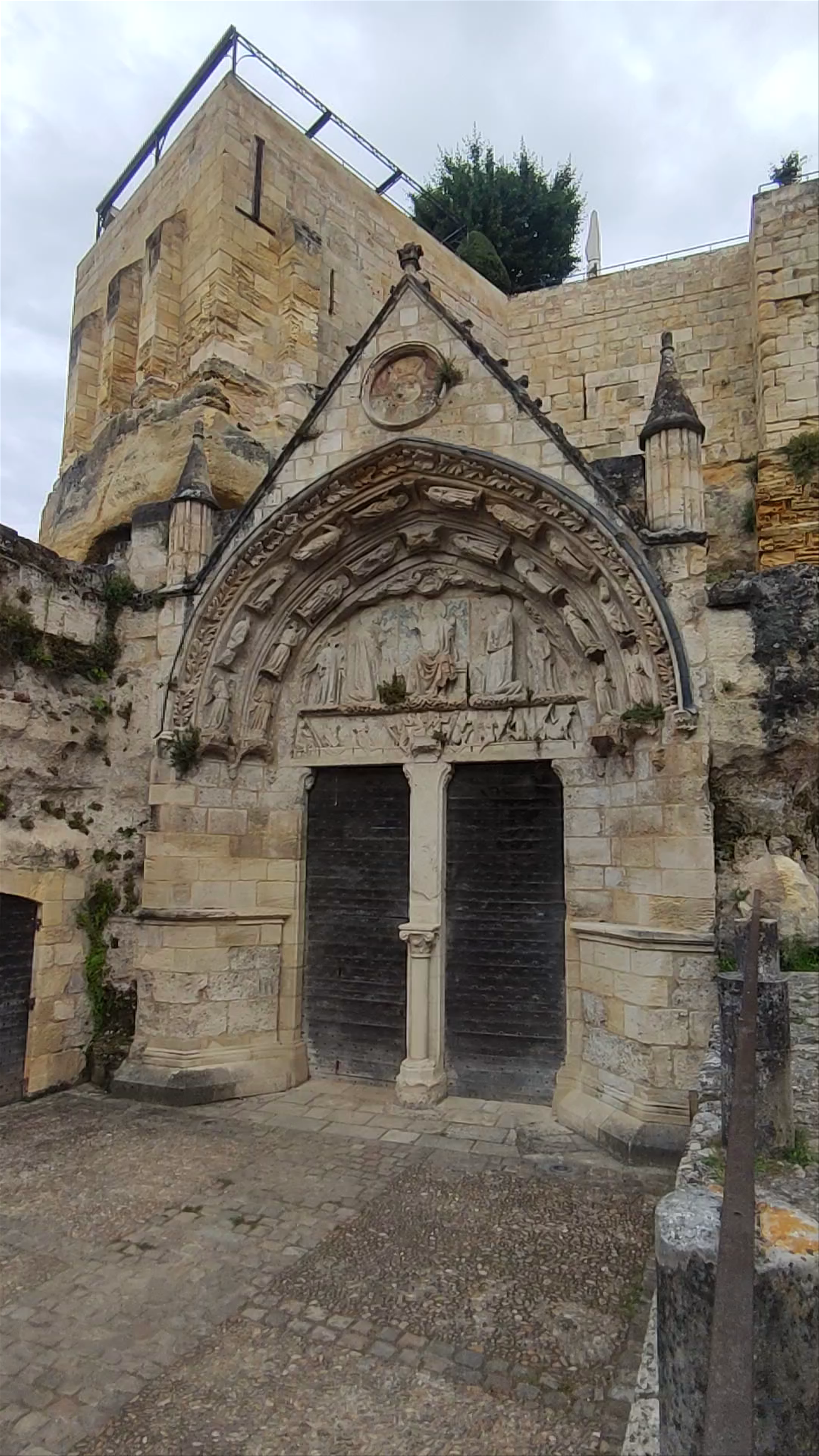 Iglesia monolítica de Saint-Émilion