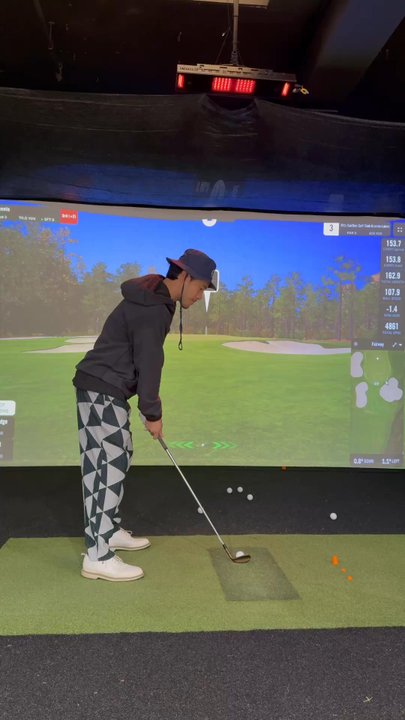 Swing Theory Indoor Golf - Golf Near Me - Pasadena, California