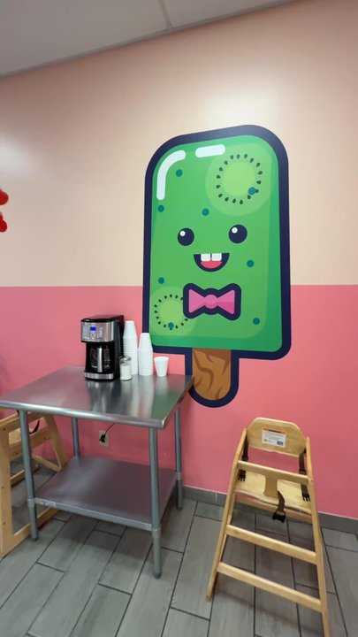 Micho Love - Inside - Ice Cream & Frozen Yogurt Near Me - Apple Valley, Minnesota