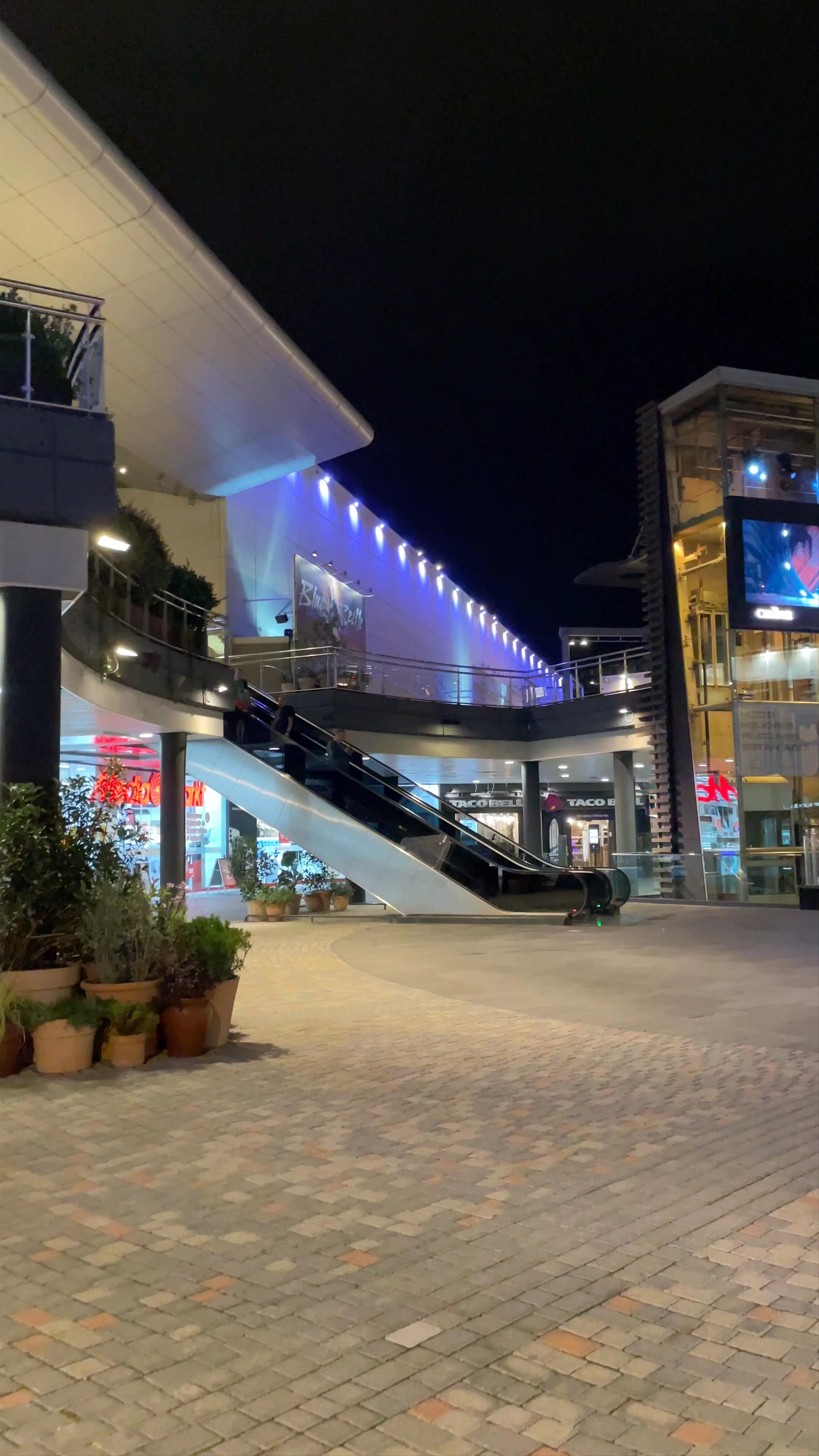 Nassica Shopping Outlet, Avenida Río Guadalquivir, Getafe