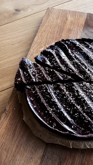 Chocolate Cake with Sour Cream Glaze