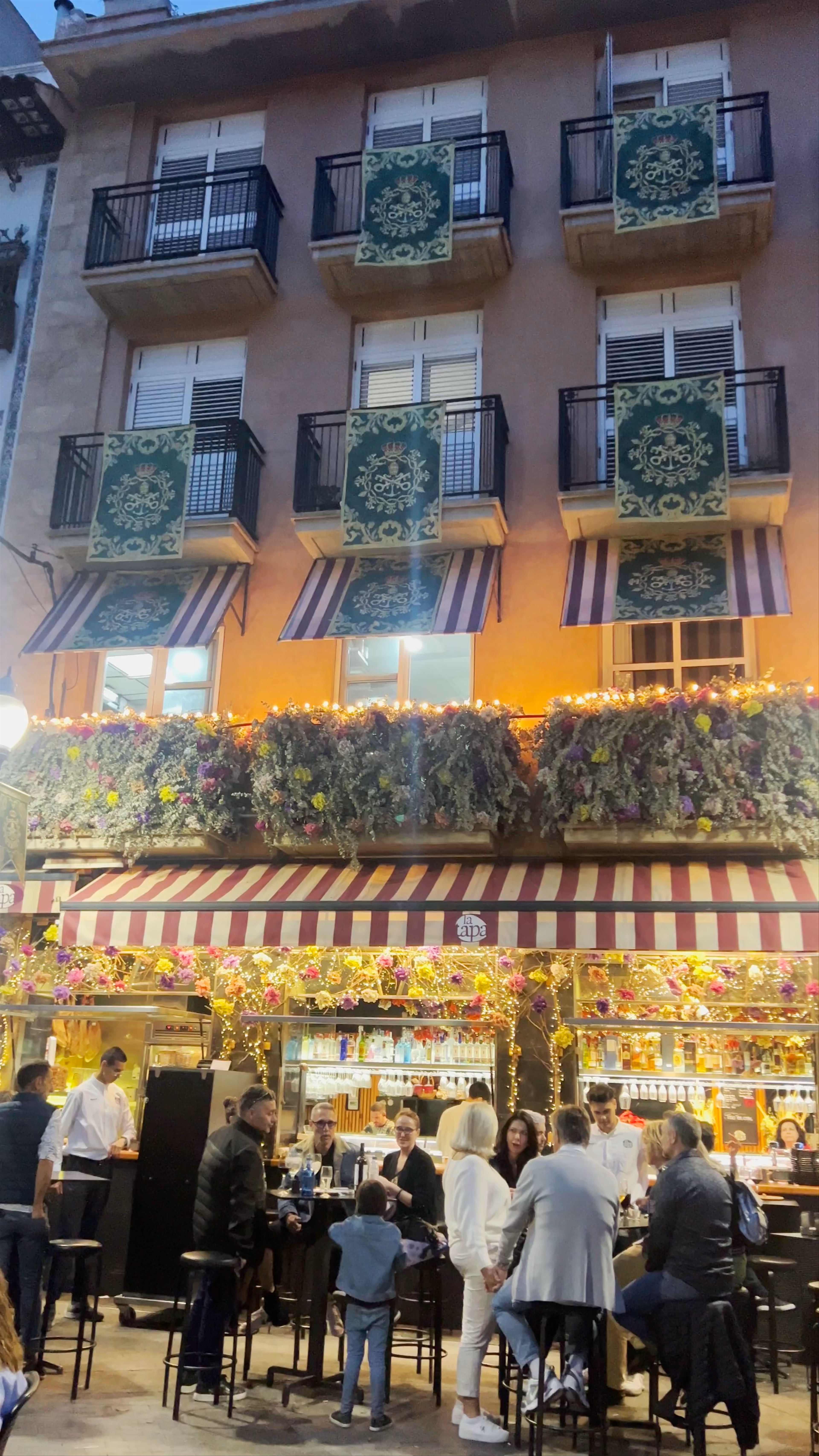 Evening Vibes at La Tapa, Plaza de las Flores, Murcia