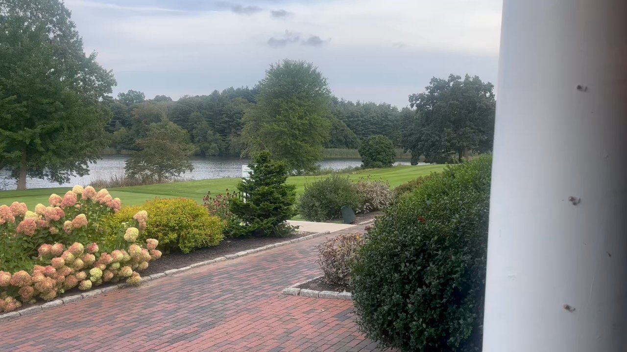 The Hollow - Lovely grounds - American Near Me - Manchester, Connecticut