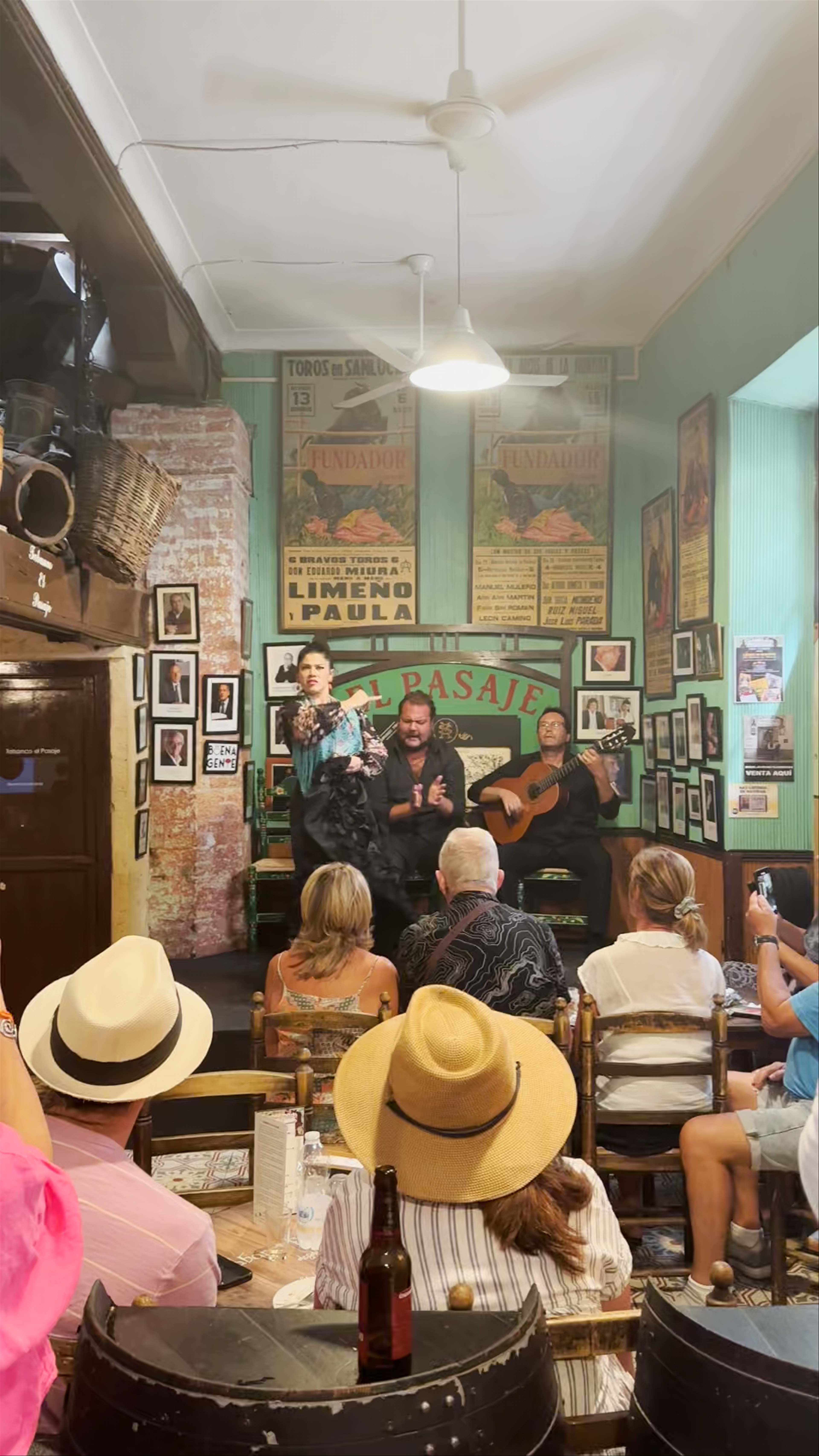 TABANCO EL PASAJE -VINOS y FLAMENCO en JEREZ-