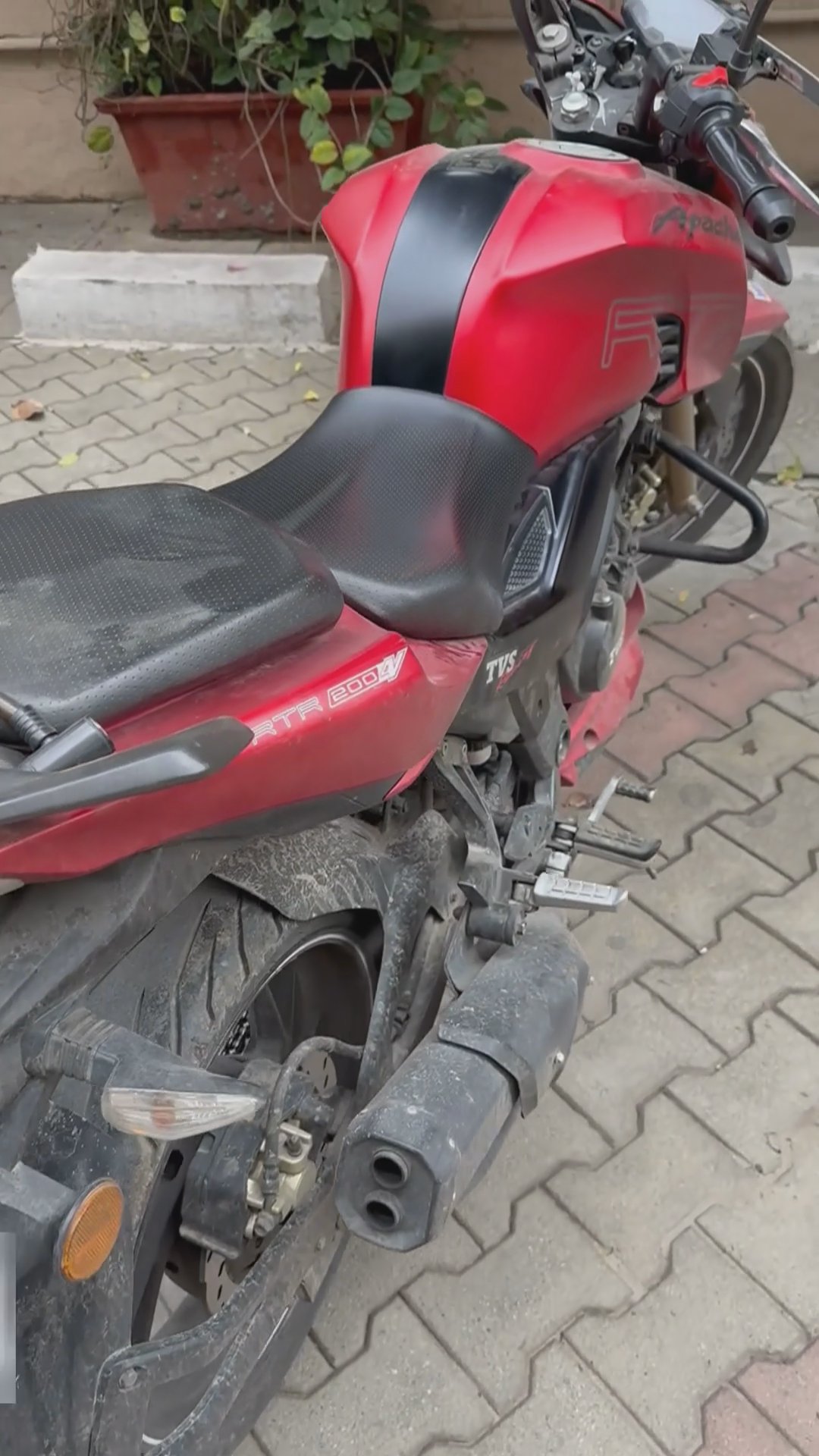 Walk-around video thumbnail