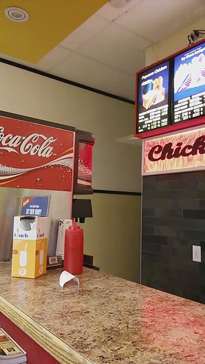 Fritou Chicken and Pizza - Inside - Halal Near Me - Calgary, Alberta