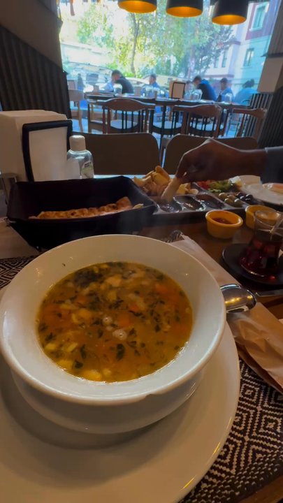Mivan Restaurant Cafe - Turkish Near Me - Istanbul, 34