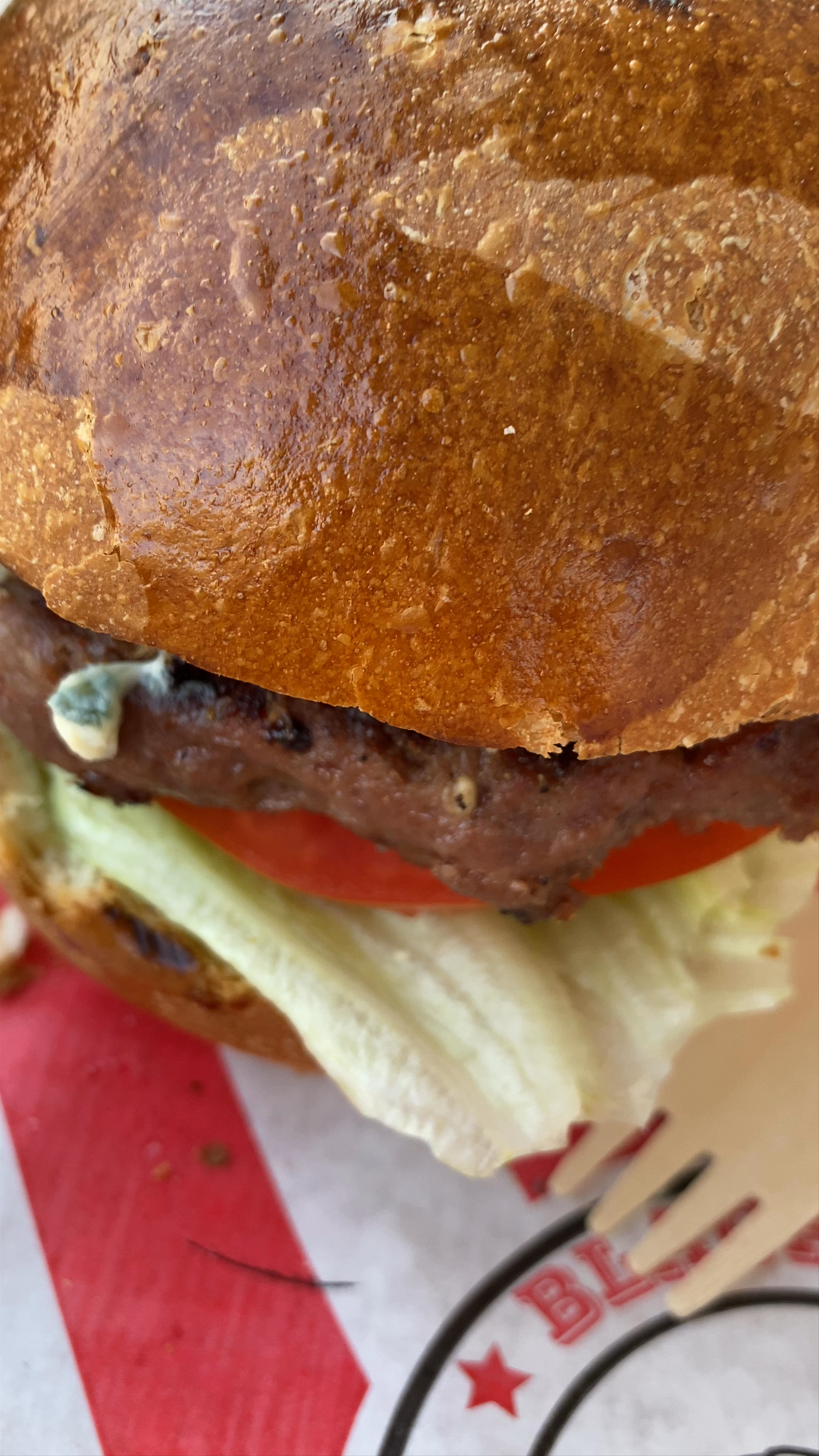 Black Bull Burger House: Classic Burger Feast in Mykonos, Greece