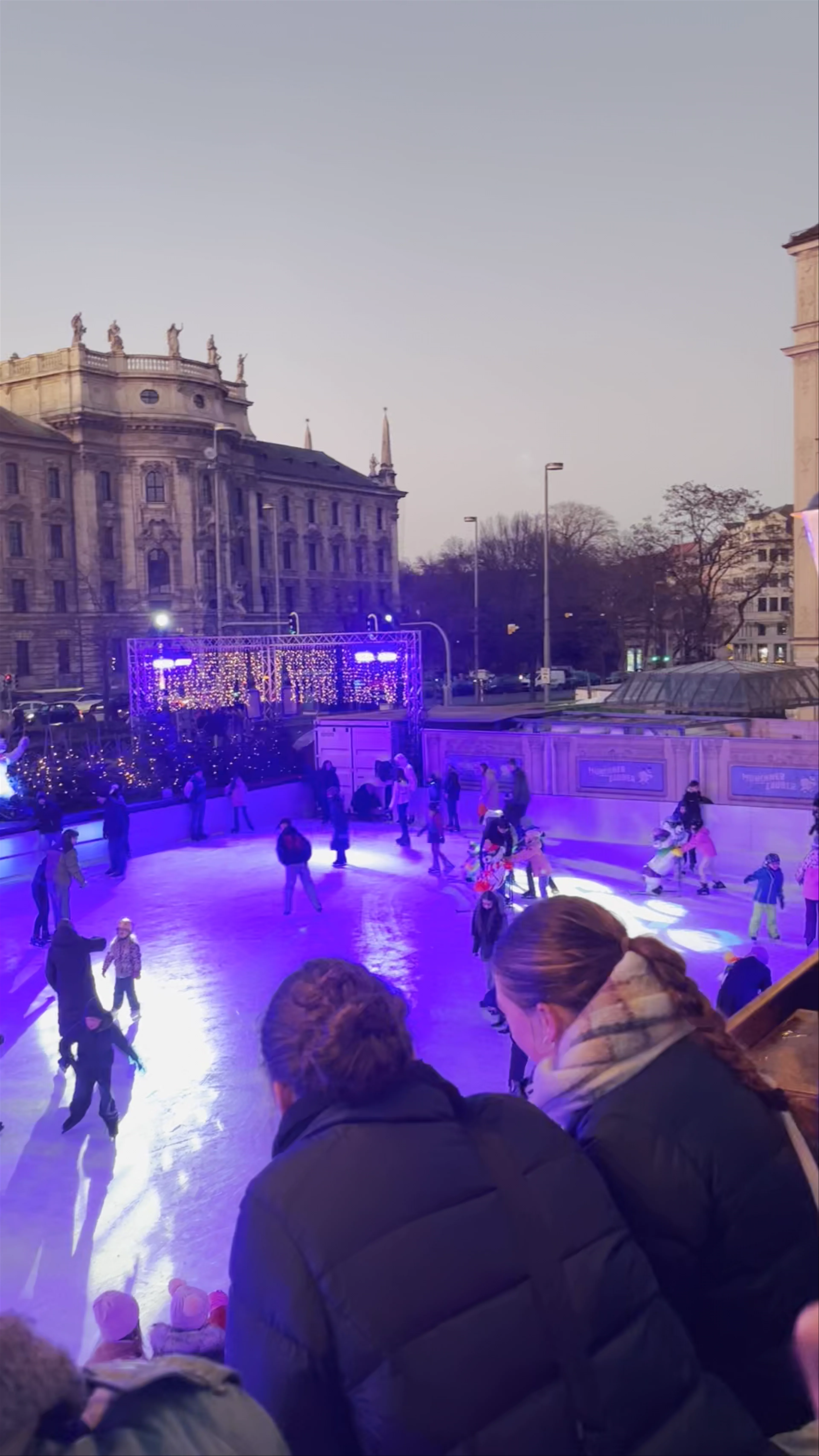 Münchner Eiszauber, Karlsplatz