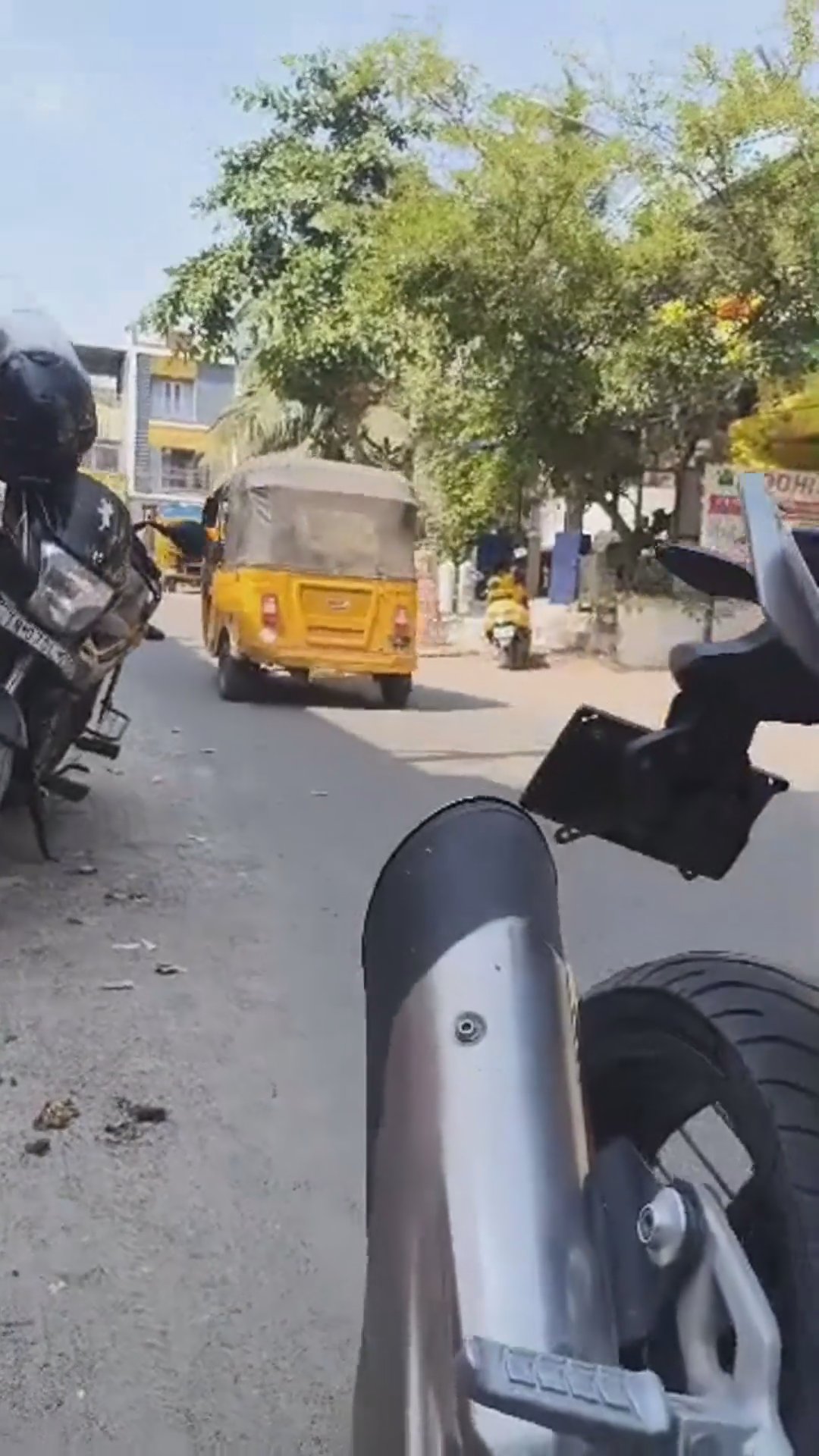 Walk-around video thumbnail