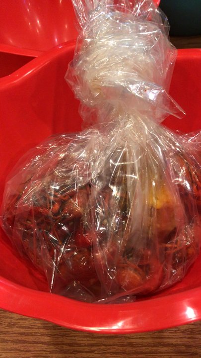 Dan's Seafood & Wings - 2 pounds Mild Garlic Butter and 4 pounds of Original mild - Cajun/Creole Near Me - Houston, Texas