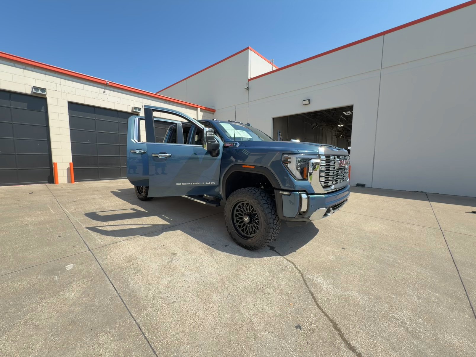 Lifted Trucks - #TX10377 - 2026 GMC Sierra 2500HD Denali Crew Cab
