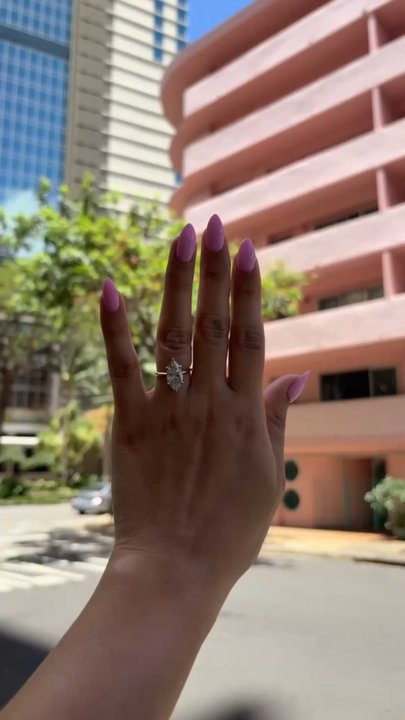 Tami-A Nails Salon - Nail Salons Near Me - Honolulu, Hawaii