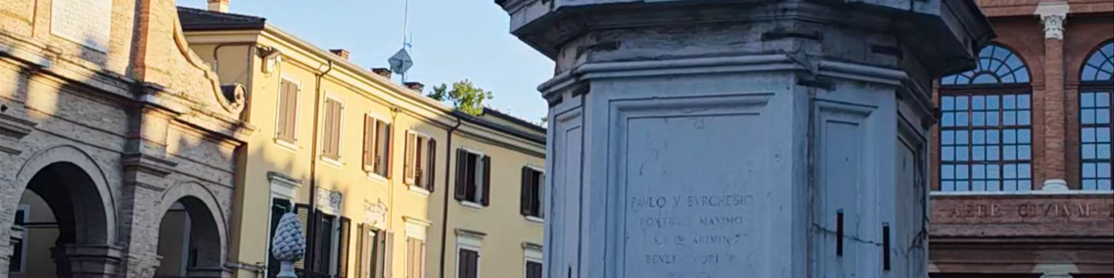 Statua di Papa Paolo V