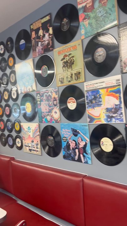 Oasis Diner - Diners Near Me - Plainfield, Indiana