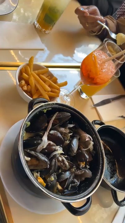 L'Alsace - Mussels in cream sauce - Brasseries Near Me - Paris, 75
