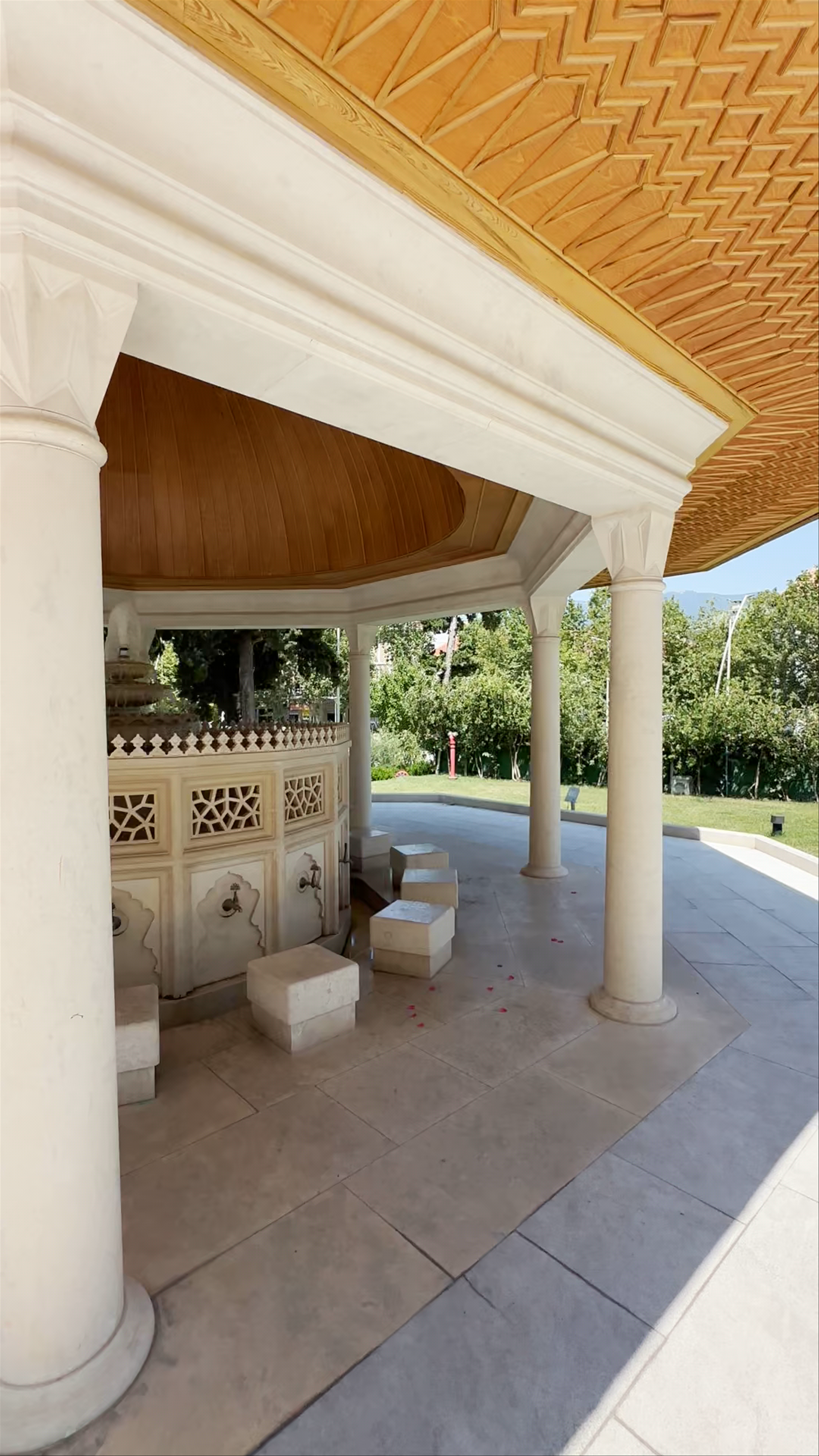 Namazgja Mosque: A Peaceful Oasis in Tirana