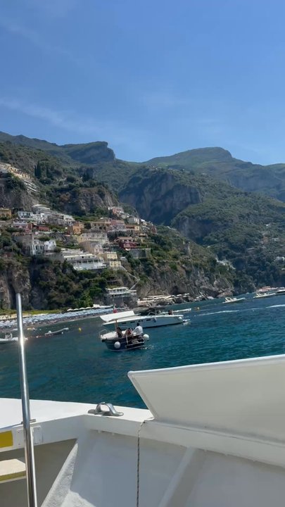 Amalfi Coast - Hotels Near Me - Amalfi, SA