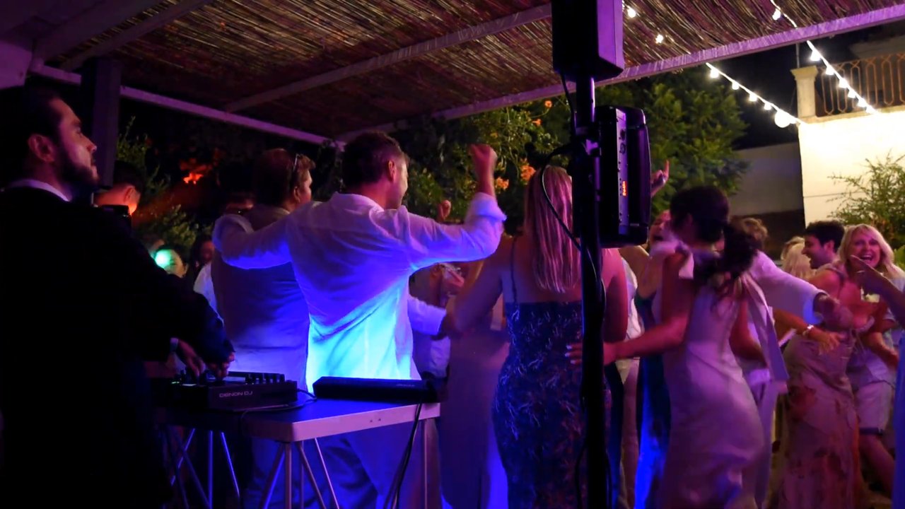 Italian Sax & DJ @ Villa Gioia - video