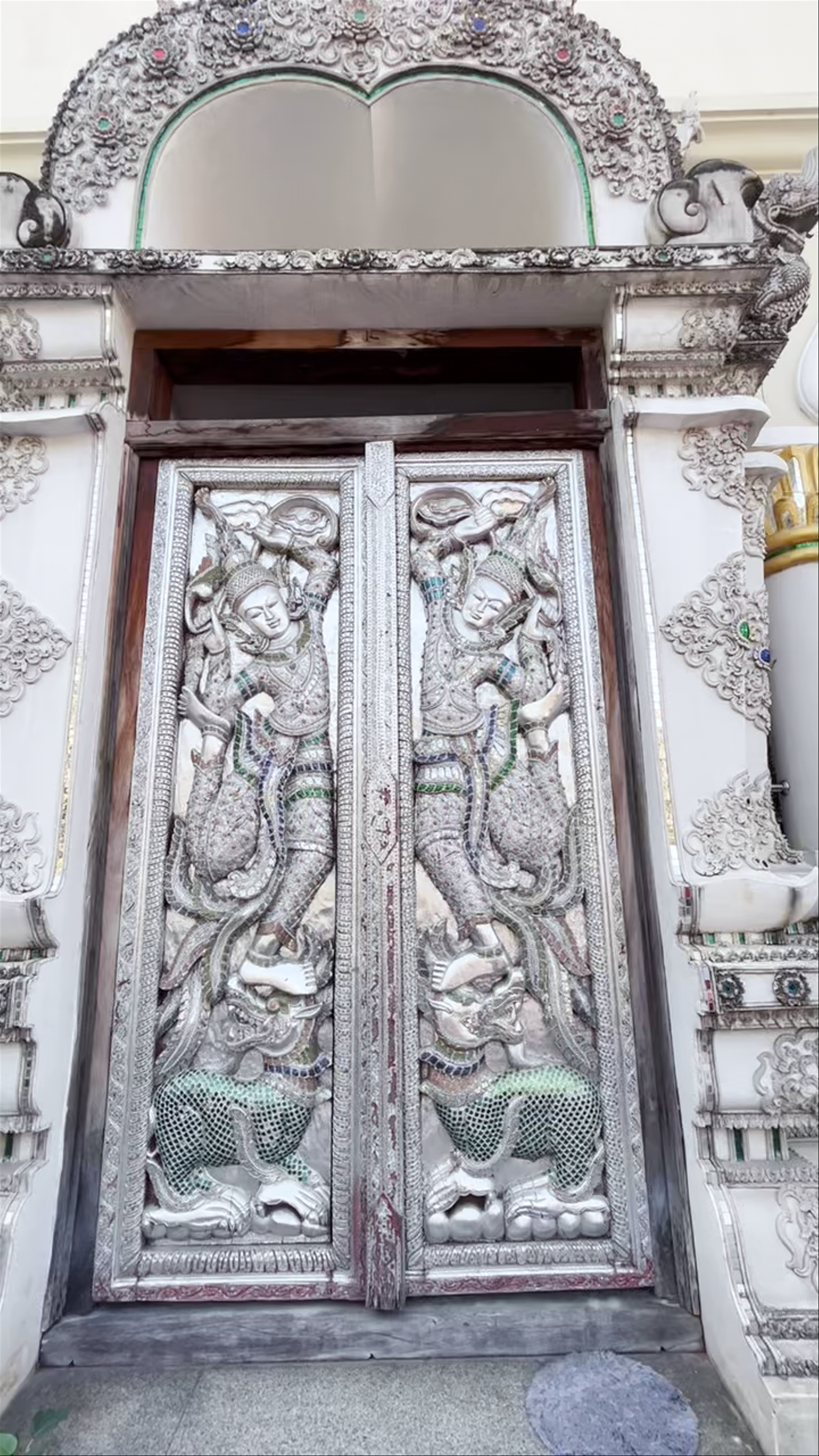 Silvered Carvings of Wat Inthakhin Sadue Muang - Chiang Mai Temple Artistry