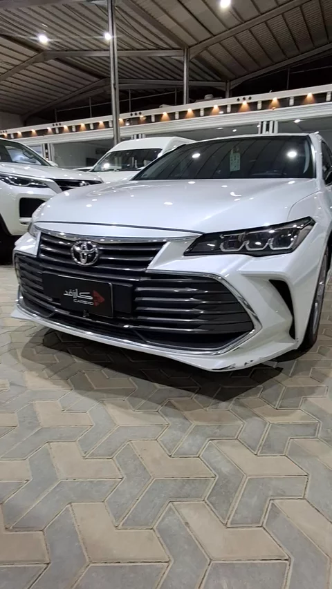 تويوتا افالون Touring 2022