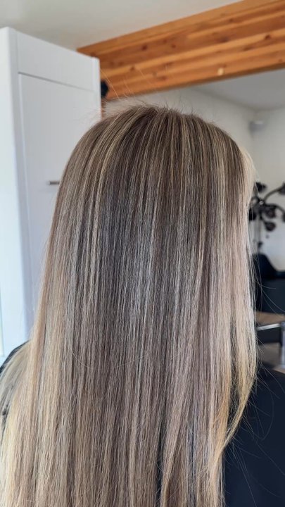 MANA Salon - Beach Blonde by Caley - Hair Salons Near Me - Monmouth, Oregon