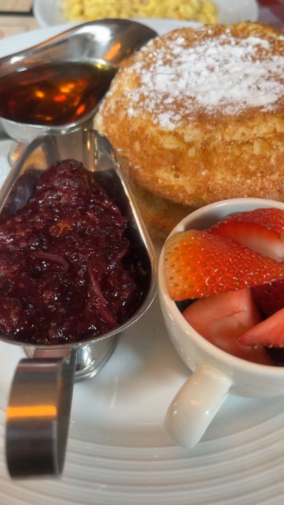 P. J. CLARKE’S - Updated July 2025 - 303 Photos & 229 Reviews - 601 ...