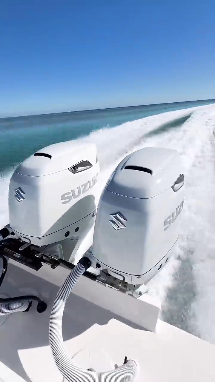 Which 28’ Boat would you choose?
