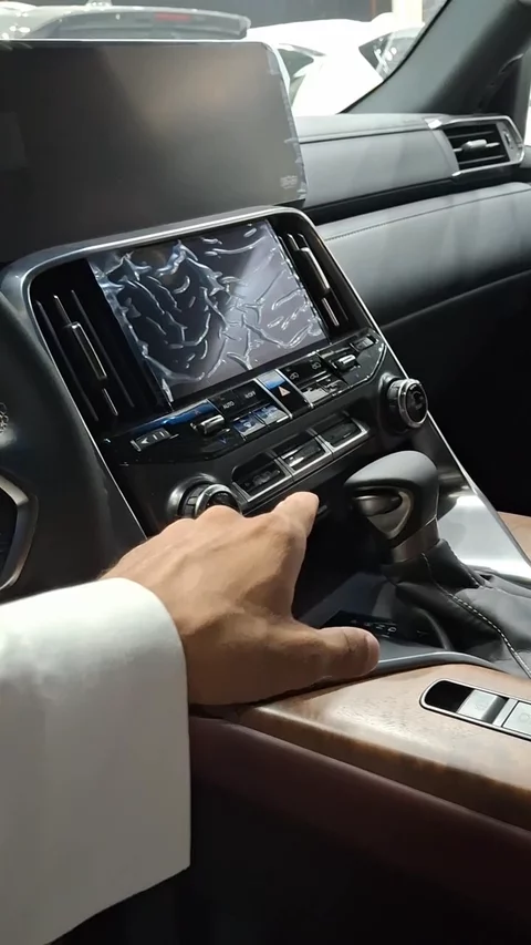 لكزس LX 600 2025