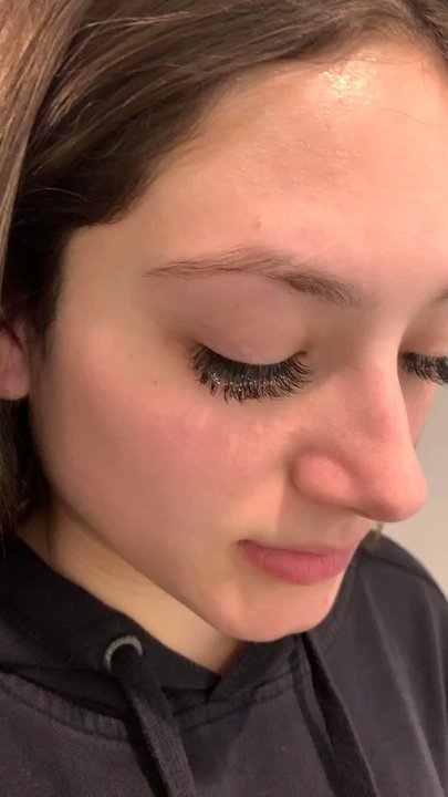 Esty Artistry - Hybrid fluffiness - Eyelash Service Near Me - Burlingame, California