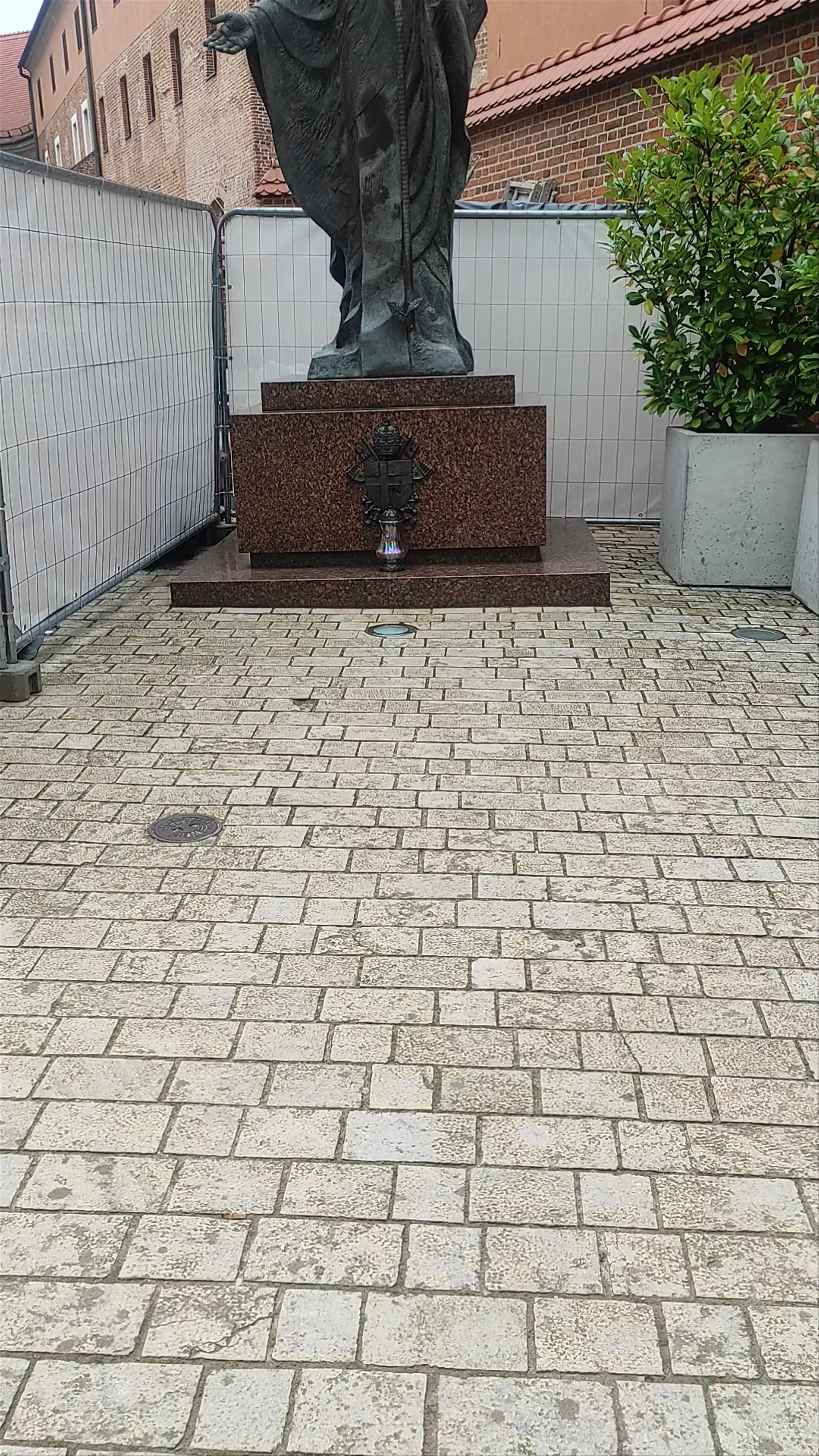 Monument of John Paul II, Wawel, Kraków