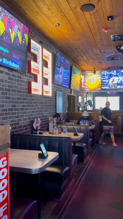 Bubba's 33 - A look around - Pizza Near Me - The Colony, Texas